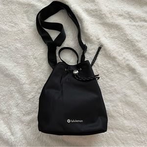 Lululemon Drawstring Bucket Crossbody Bag in Black - Like new!